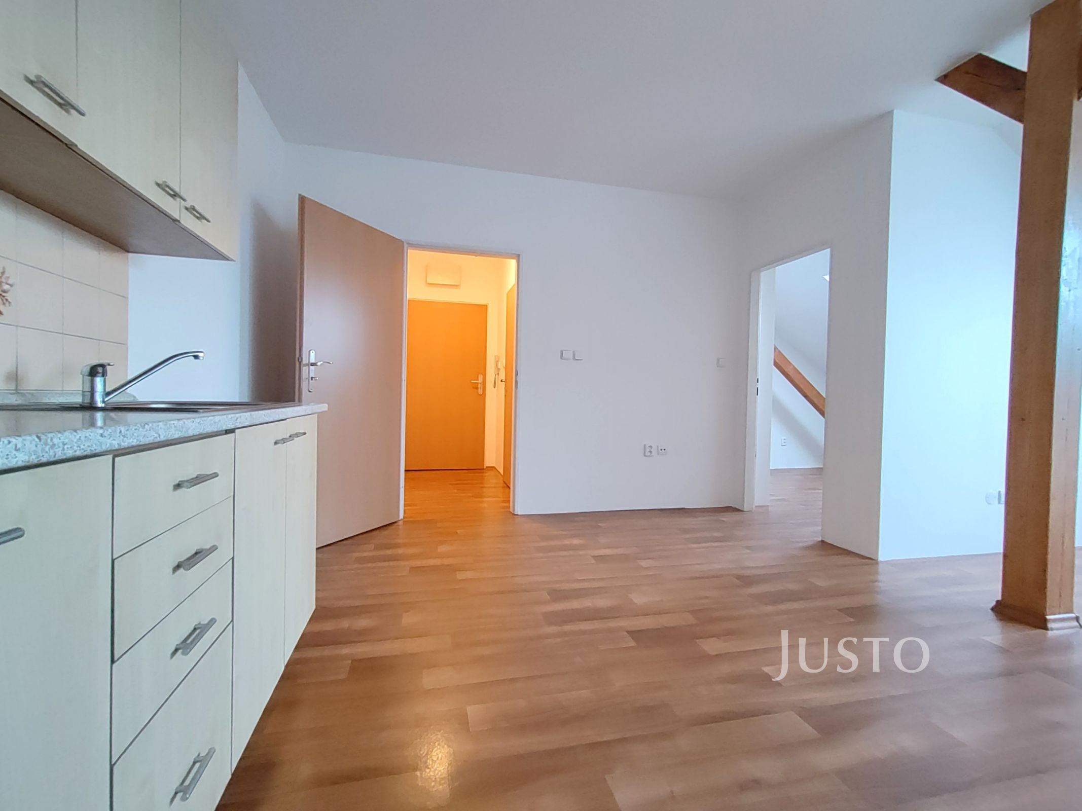 Pronájem 2+kk, 39 m², Písek - Harantova