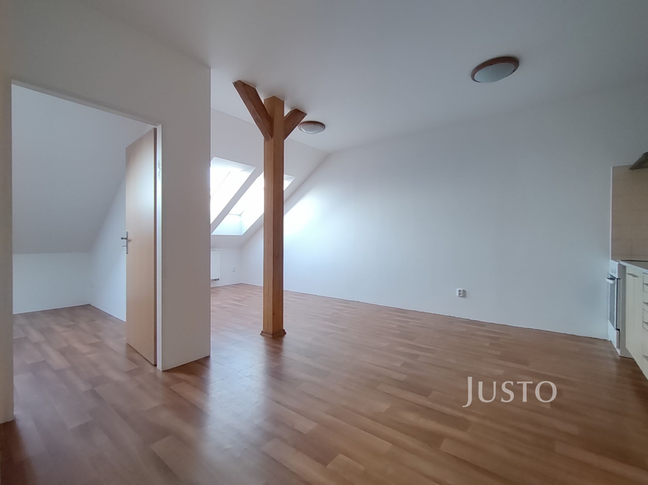 Pronájem 2+kk, 39 m², Písek - Harantova