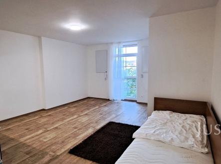 Pronájem bytu, 1+kk, 29 m²