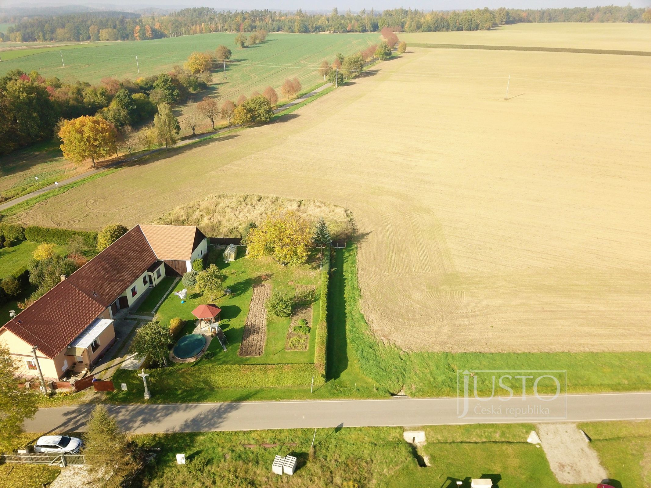 Prodej pozemku, 1 000 m², Pamětice u Drhovle