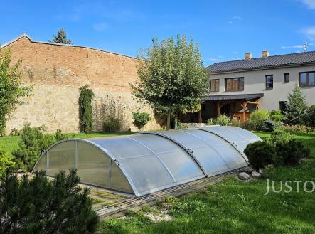 Prodej - dům/vila, 278 m²