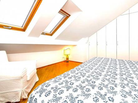 Pronájem bytu, 4+1, 113 m²