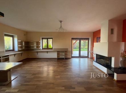 Pronájem - dům/vila, 141 m²