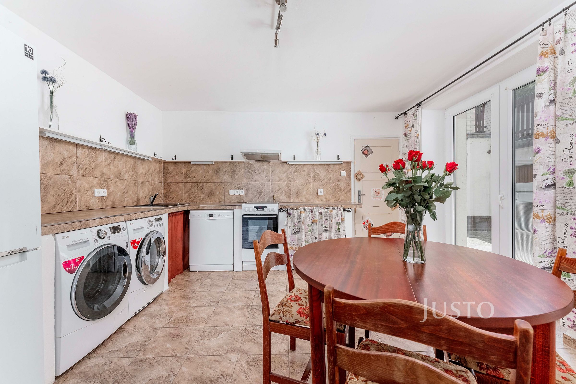 Prodej rodinného domu, 246 m² (zahrada 351 m²) Uherské Hradiště