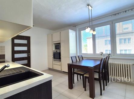 Pronájem bytu, 3+1, 84 m²