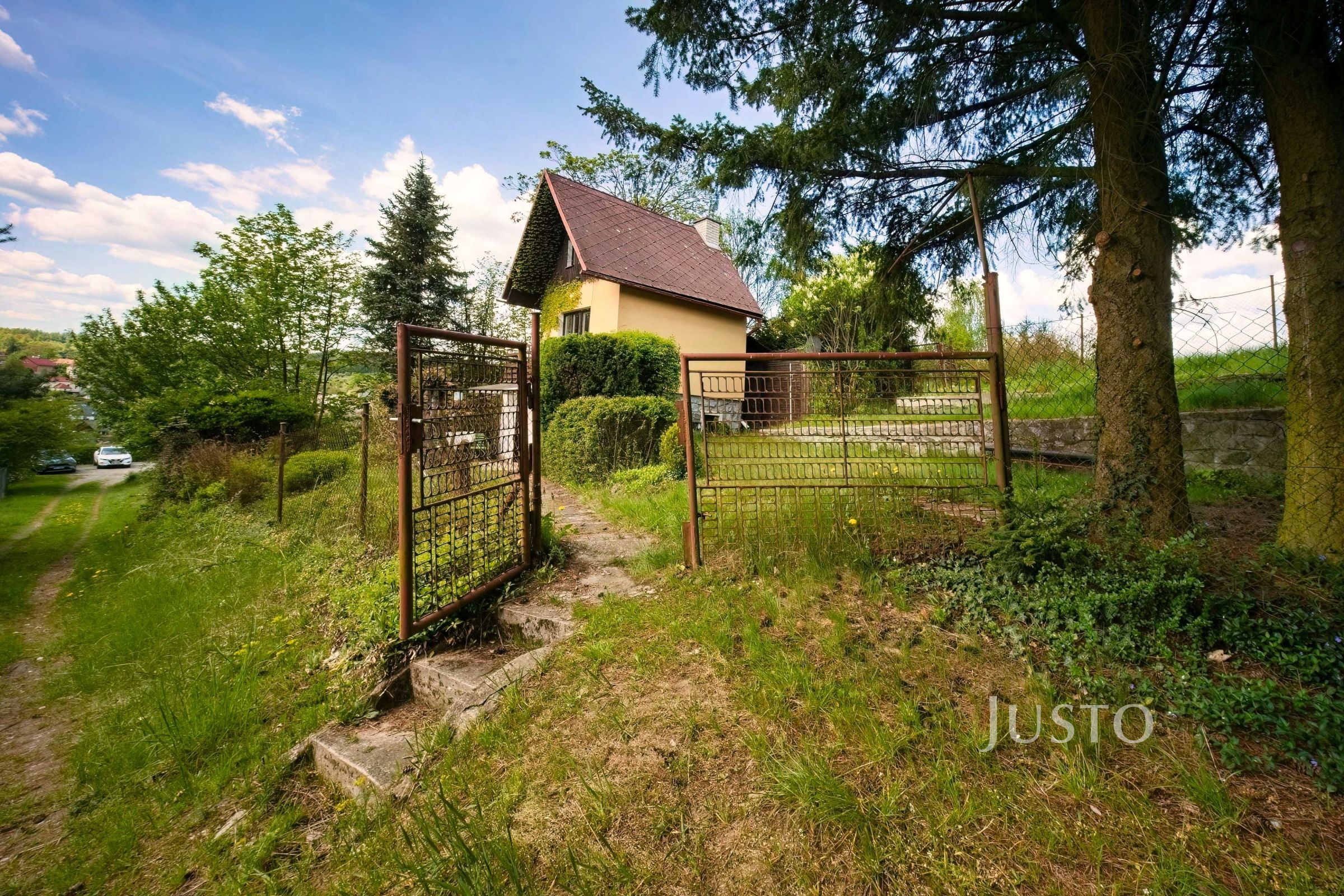 Prodej chatky 27 m², Kosov s pozemkem 653 m²