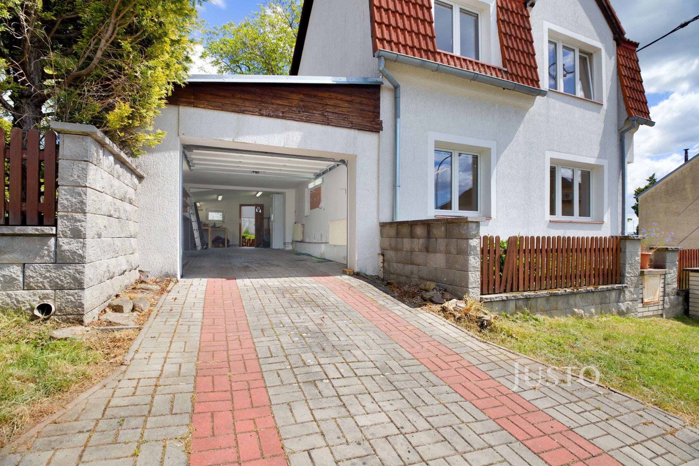 Prodej rodinného domu 162 m², zahrada 248 m² a garáž