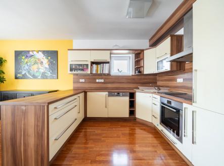 Prodej bytu, 3+kk, 96 m²