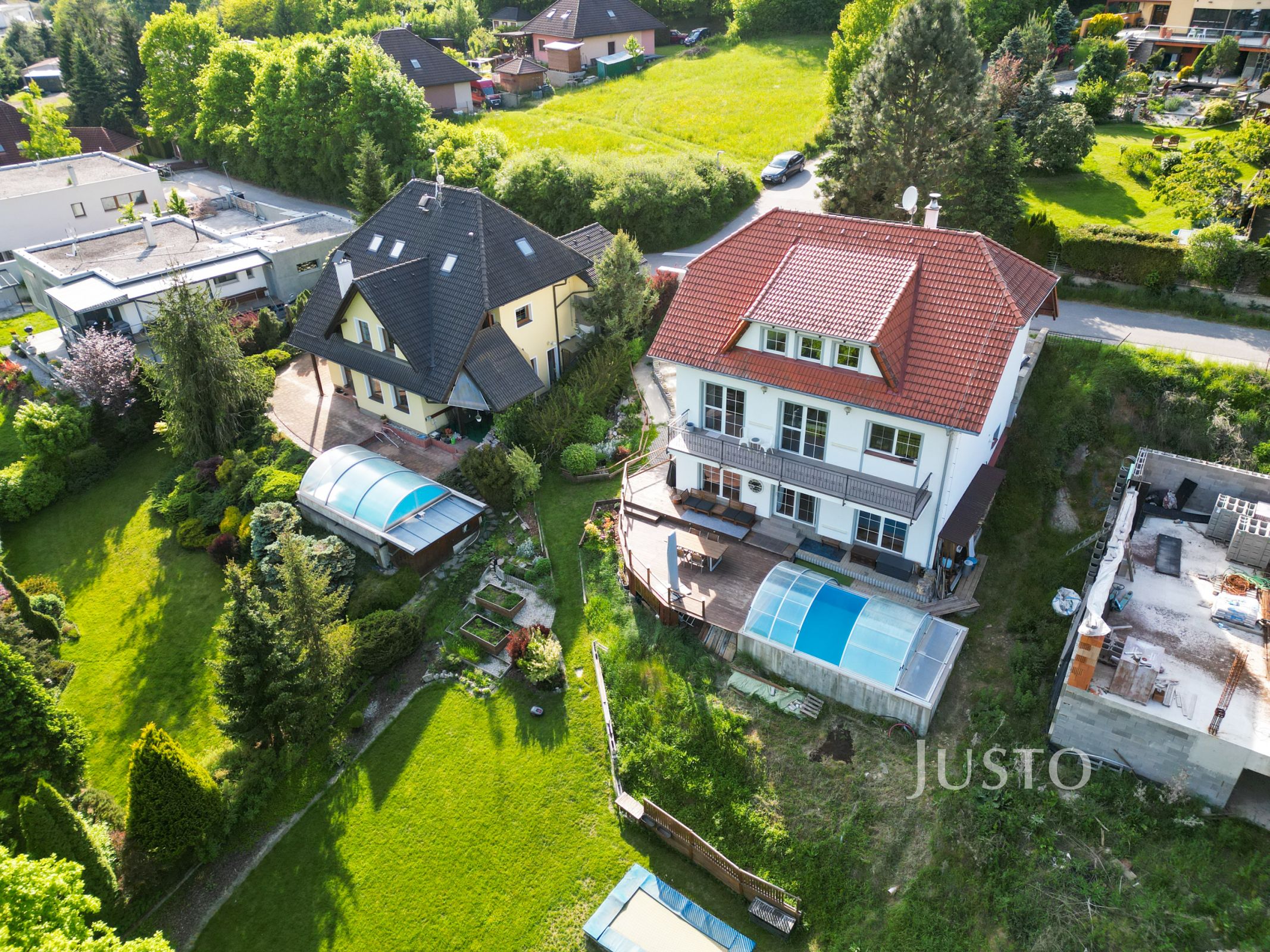 Prodej rodinného domu, 6+2, bazén, garáž - Boršov nad Vltavou