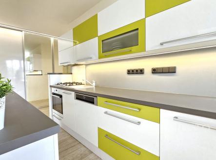 Prodej bytu, 3+1, 71,2 m²