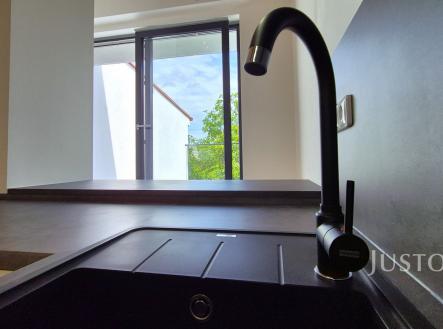 Pronájem bytu, 2+kk, 78,2 m²