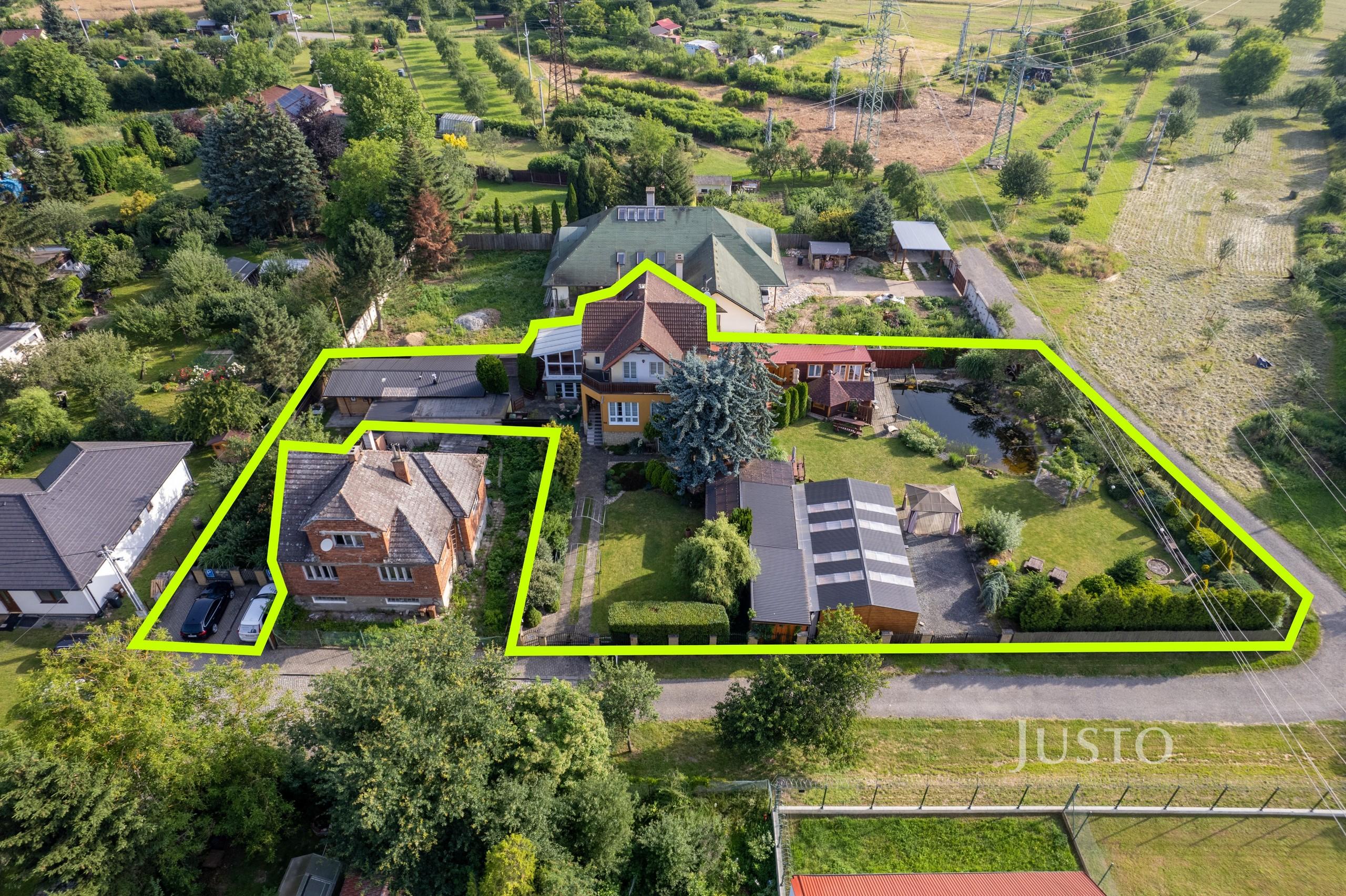 Prodej rodinného domu 474 m² s pozemkem 2002 m² + terasa 20 m²