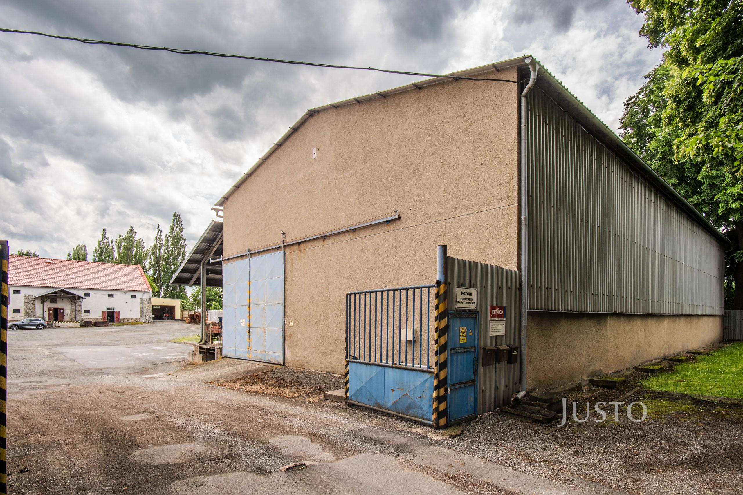 Pronájem skladů 482 m² s pozemkem 4541 m²