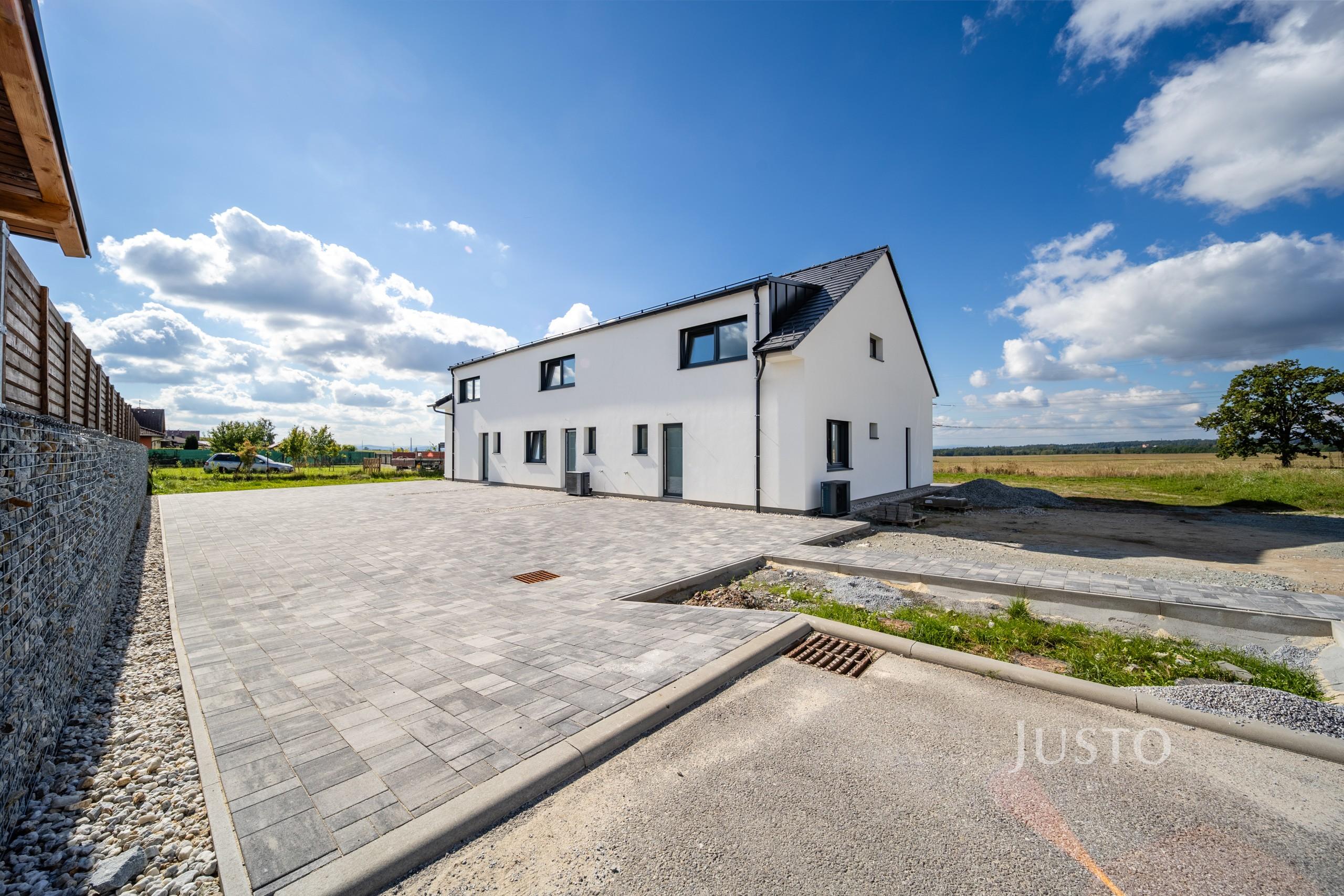 Prodej 5+kk 124 m² + zahrada 286 m² + terasa 13 m² + parkování