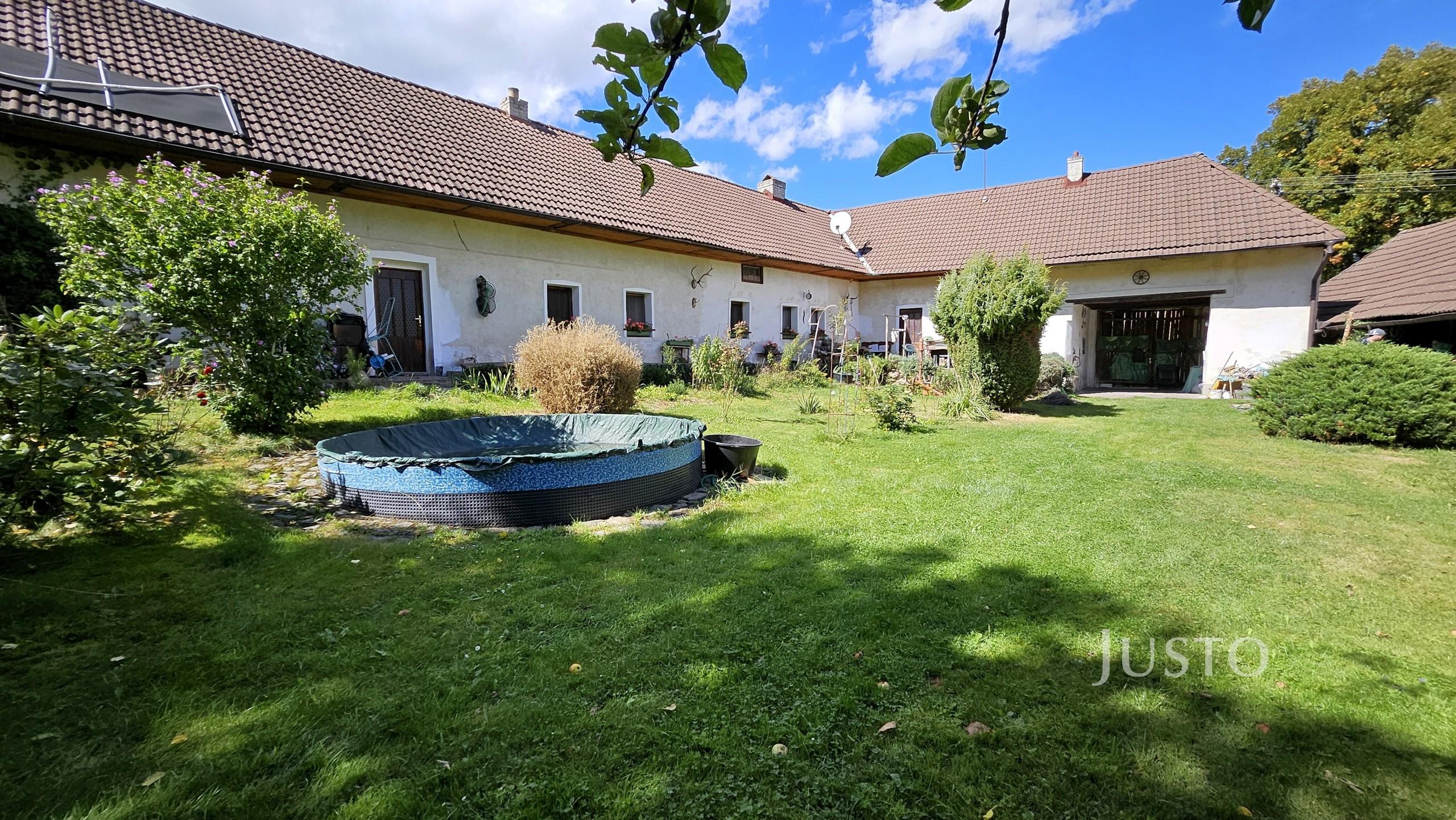 Prodej rodinného domu 120 m² s pozemkem 3564 m²