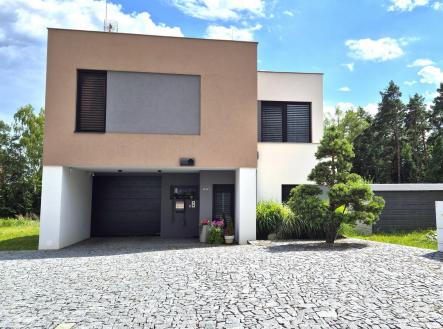 Prodej - dům/vila, 173 m²