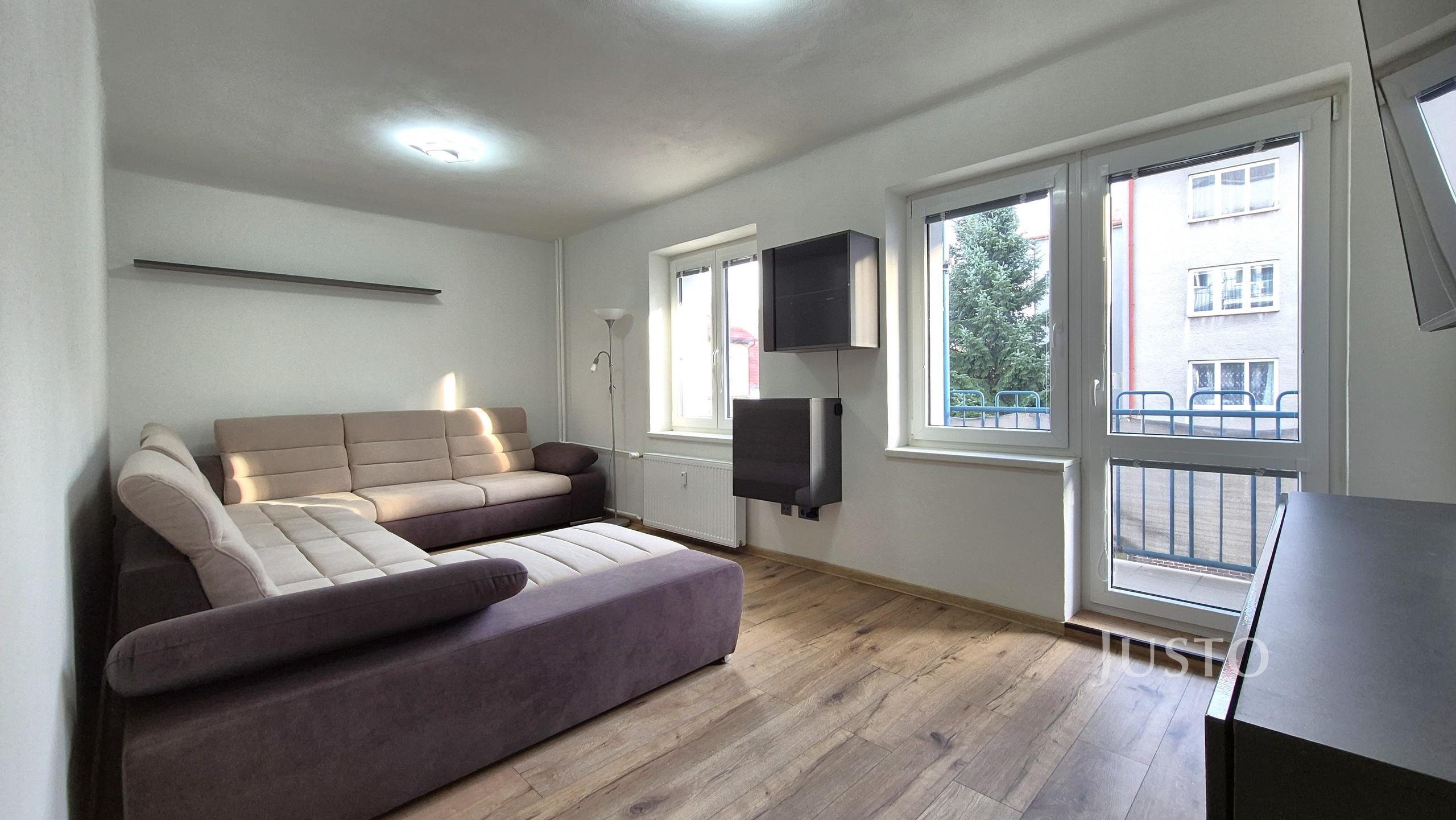 Pronájem 2+1 45 m² + balkón 3 m²