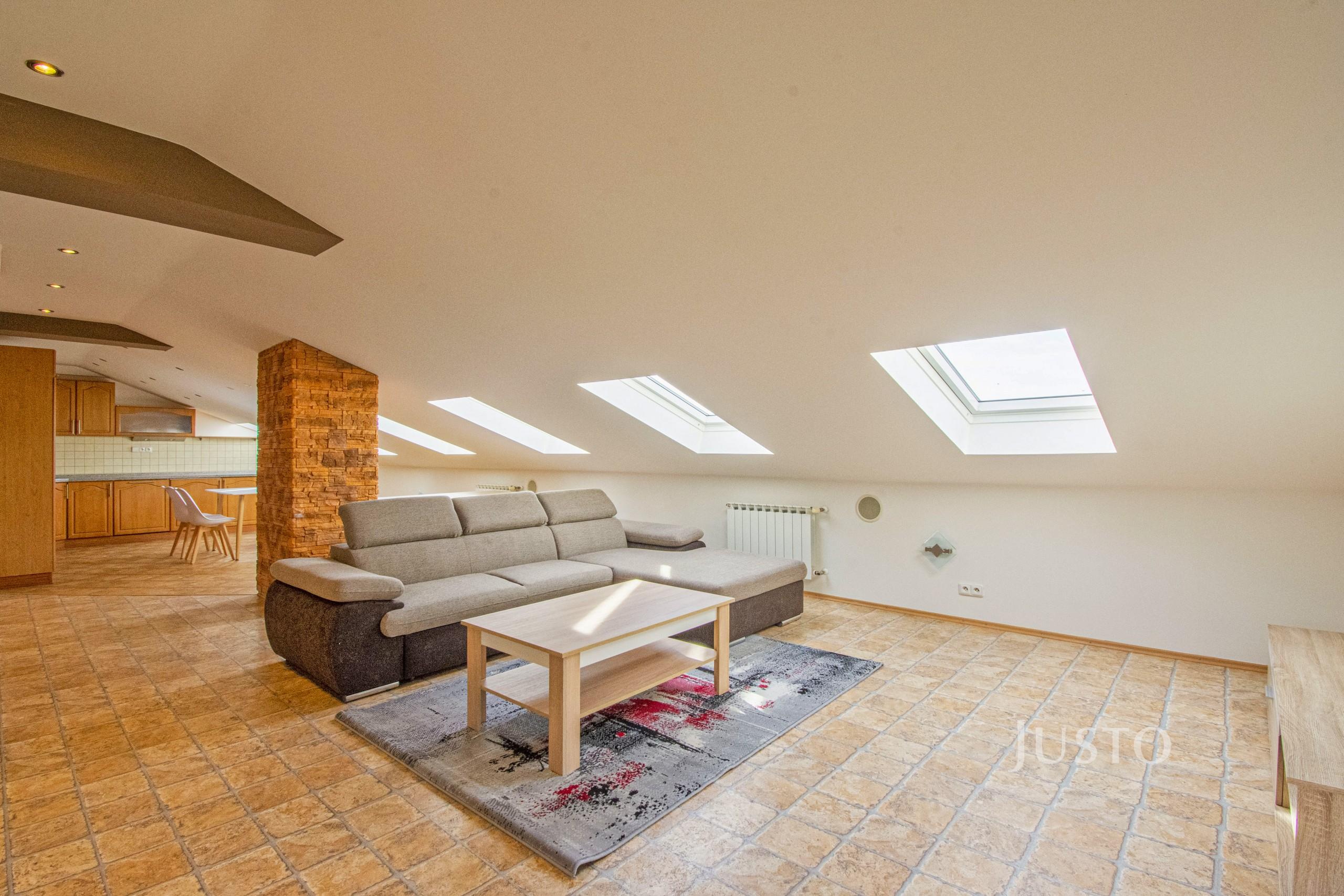 Pronájem 2+kk 133 m²