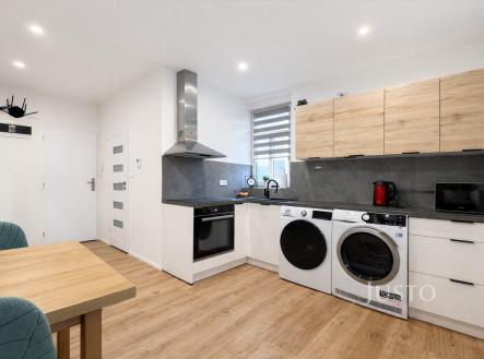 Pronájem bytu, 1+1, 49 m²