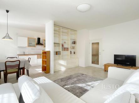 Pronájem bytu, 2+1, 81 m²