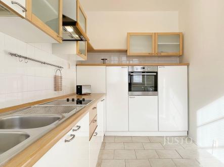 Pronájem bytu, 2+1, 81 m²