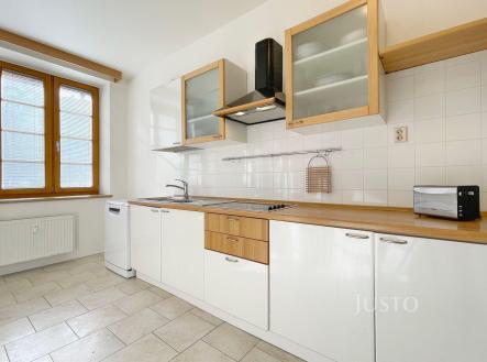 Pronájem bytu, 2+1, 81 m²