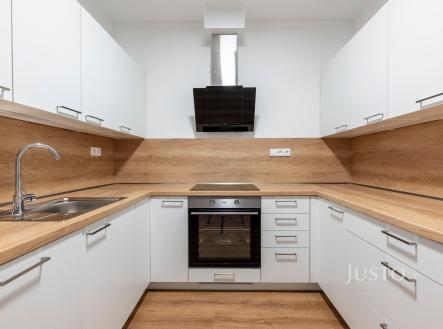 Pronájem bytu, 2+kk, 57 m²