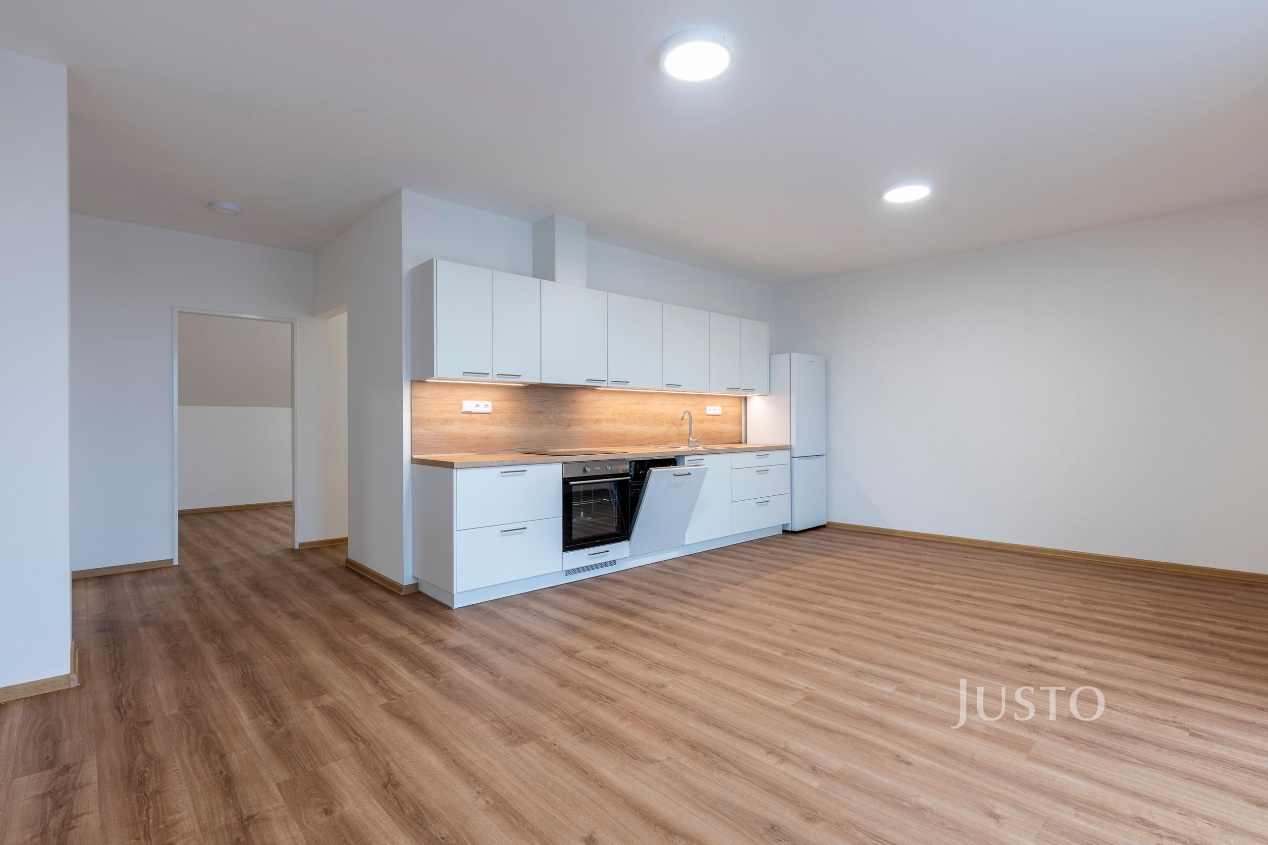 Pronájem 3+kk 78 m² + terasa 15 m² + parkovací stání (3.3.1)