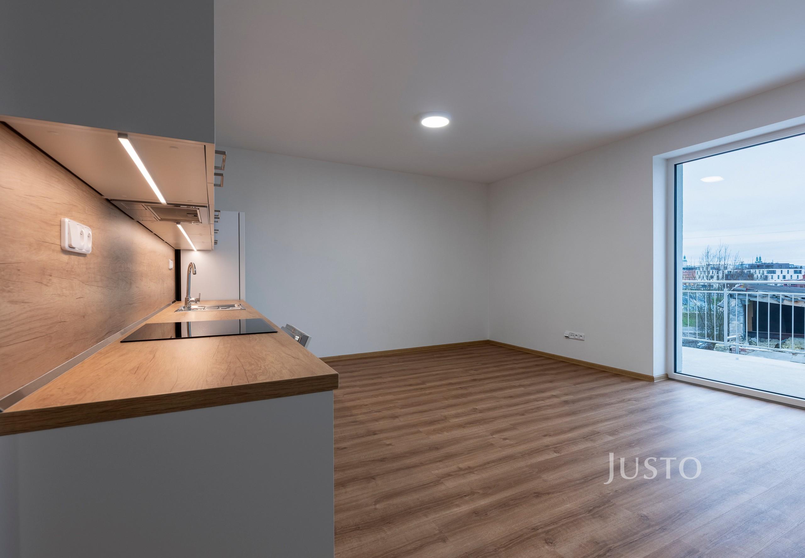 Pronájem 3+kk 78 m² + terasa 15 m² + parkovací stání (3.3.1)