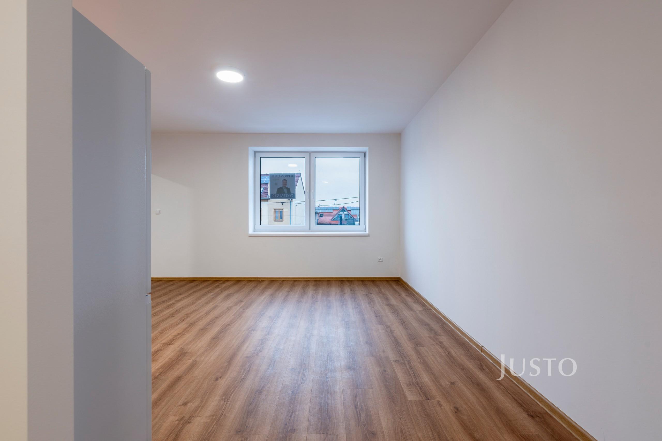 Pronájem 2+kk 55 m² + parkovací stání (2.1.1)