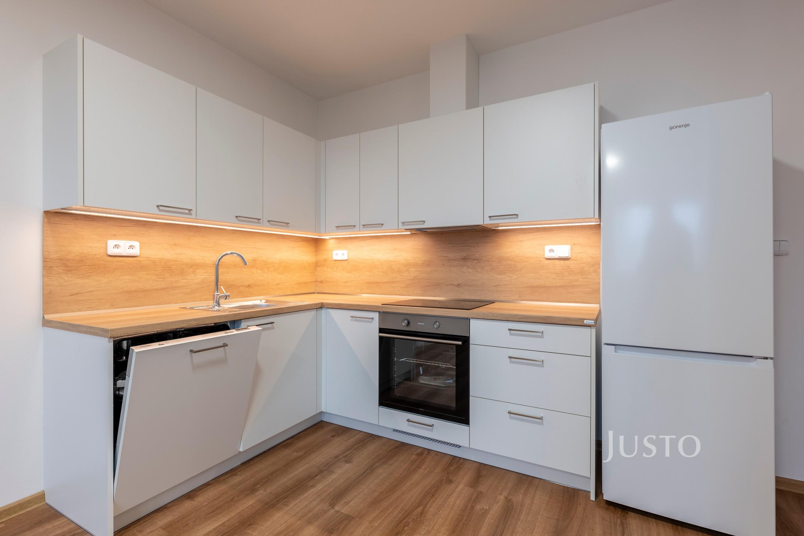 Pronájem 3+kk 76 m² + parkovací stání (3.1.1)