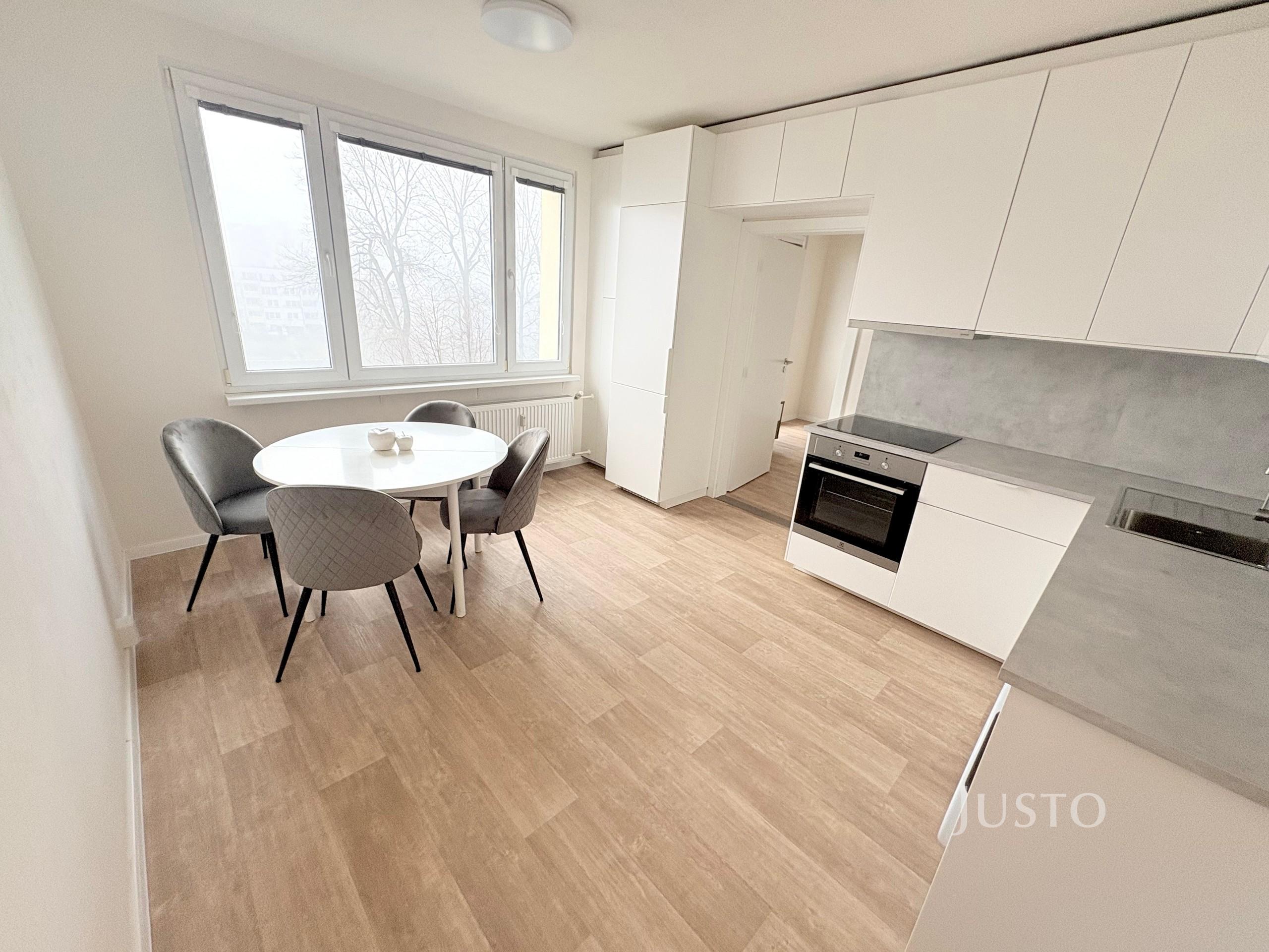 Pronájem slunný byt 1+1 36 m² + balkón