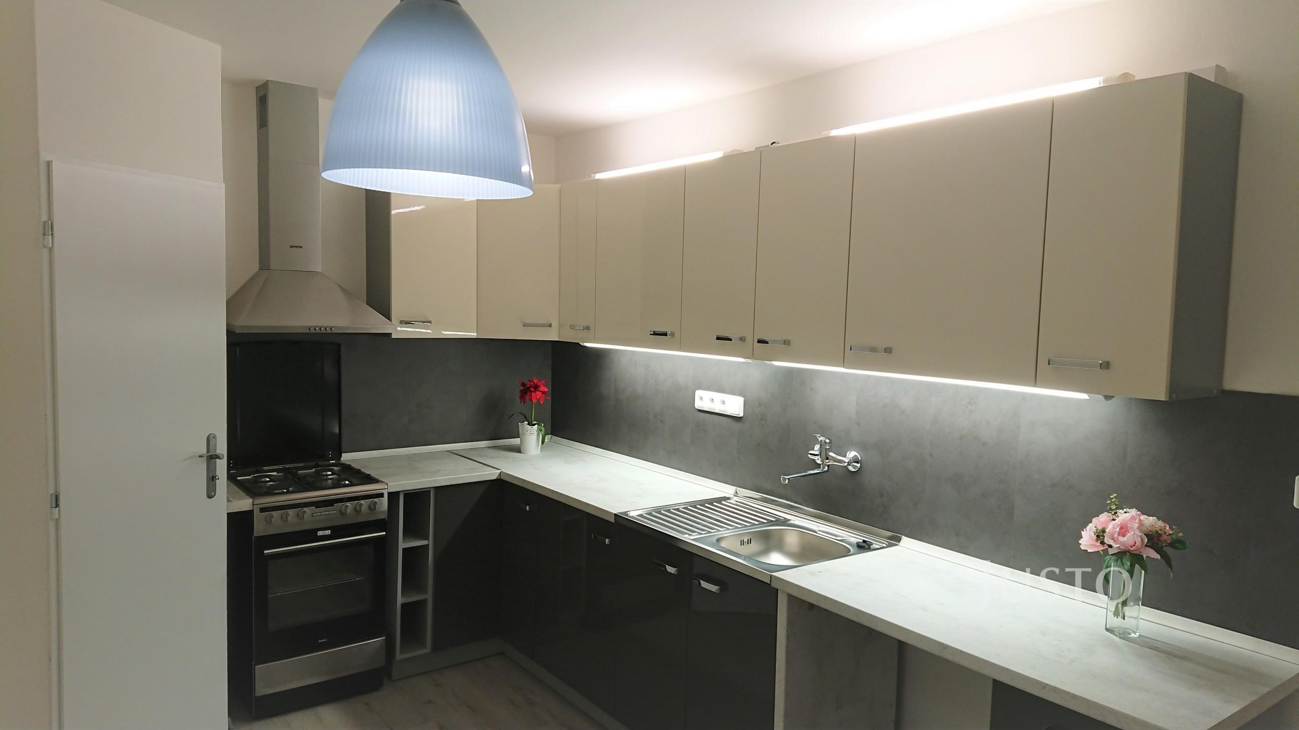 Pronájem 2+1 66 m² + zahrada 300 m² + parkování