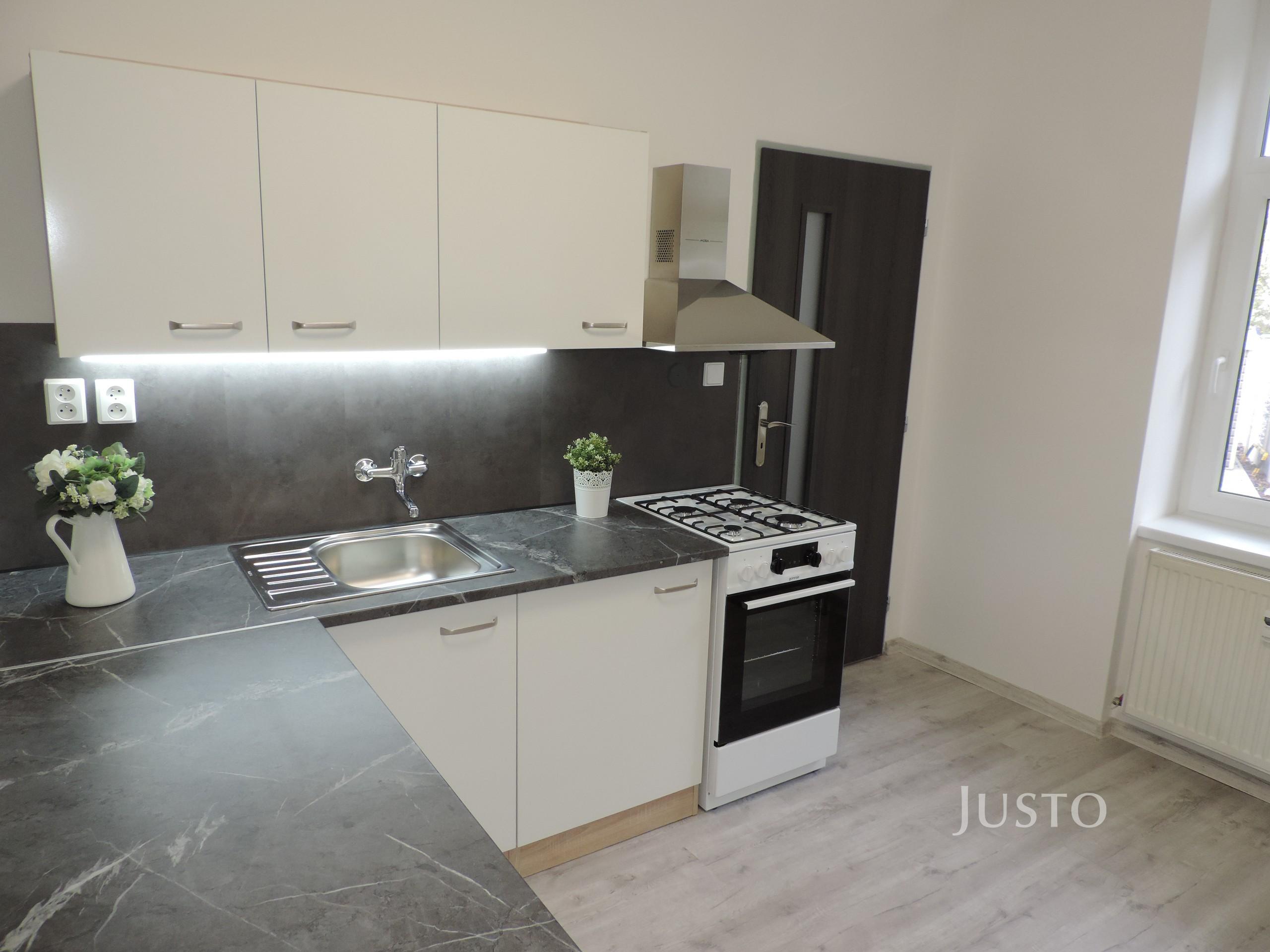 Pronájem 2+1 58 m² + zahrada 300 m² + parkování