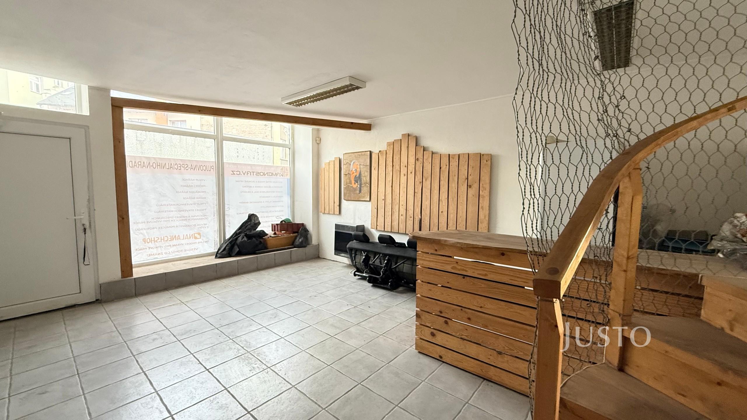 Pronájem kanceláří 56 m², Podmokly - Děčín