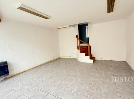 Pronájem - kanceláře, 56 m²