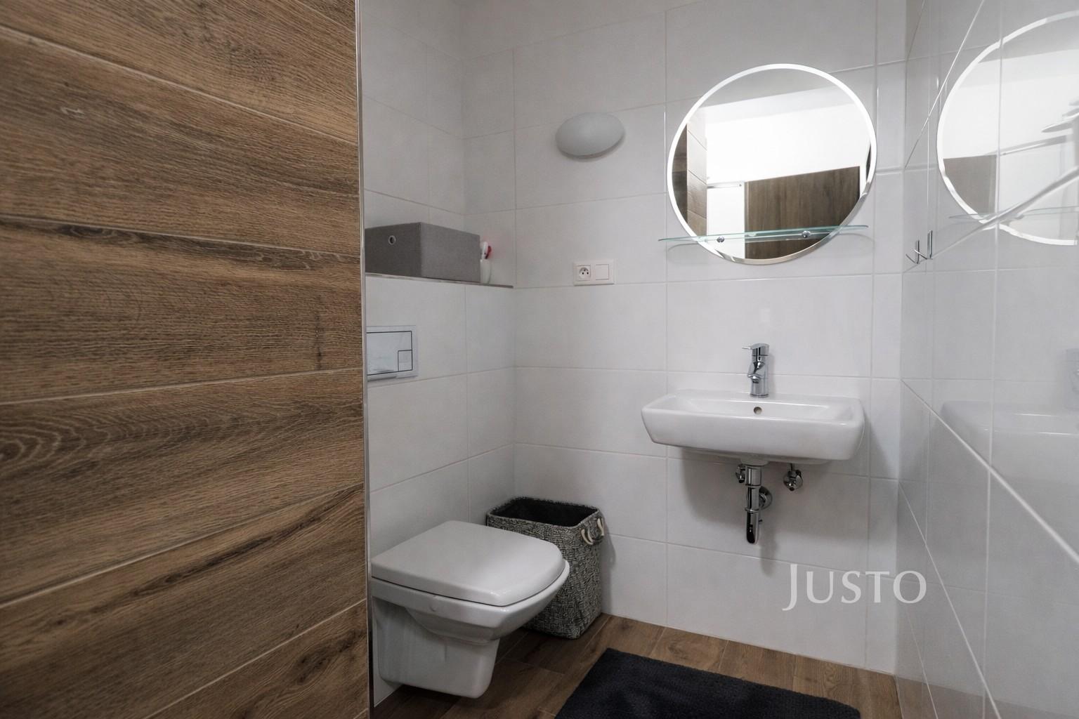 Prodej 1+1 34 m², včetně parkovacího stání ve vnitrobloku, sklepa, Písek - Pražská