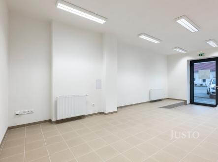 Pronájem - obchodní prostor, 42 m²
