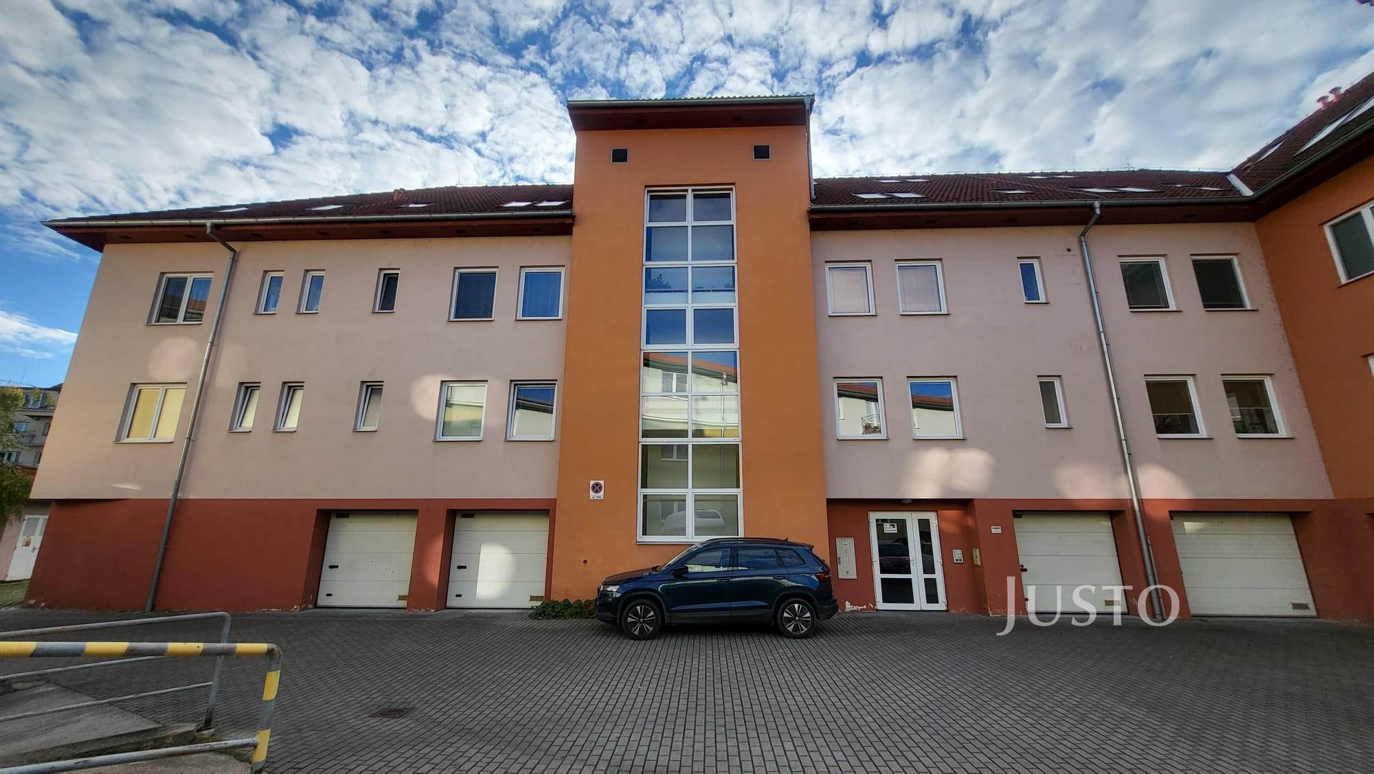Prodej 5+kk, 182 m² + balkón 11 m²