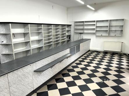 Pronájem - obchodní prostor