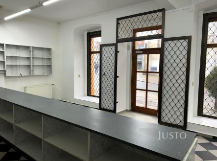 Pronájem - obchodní prostor