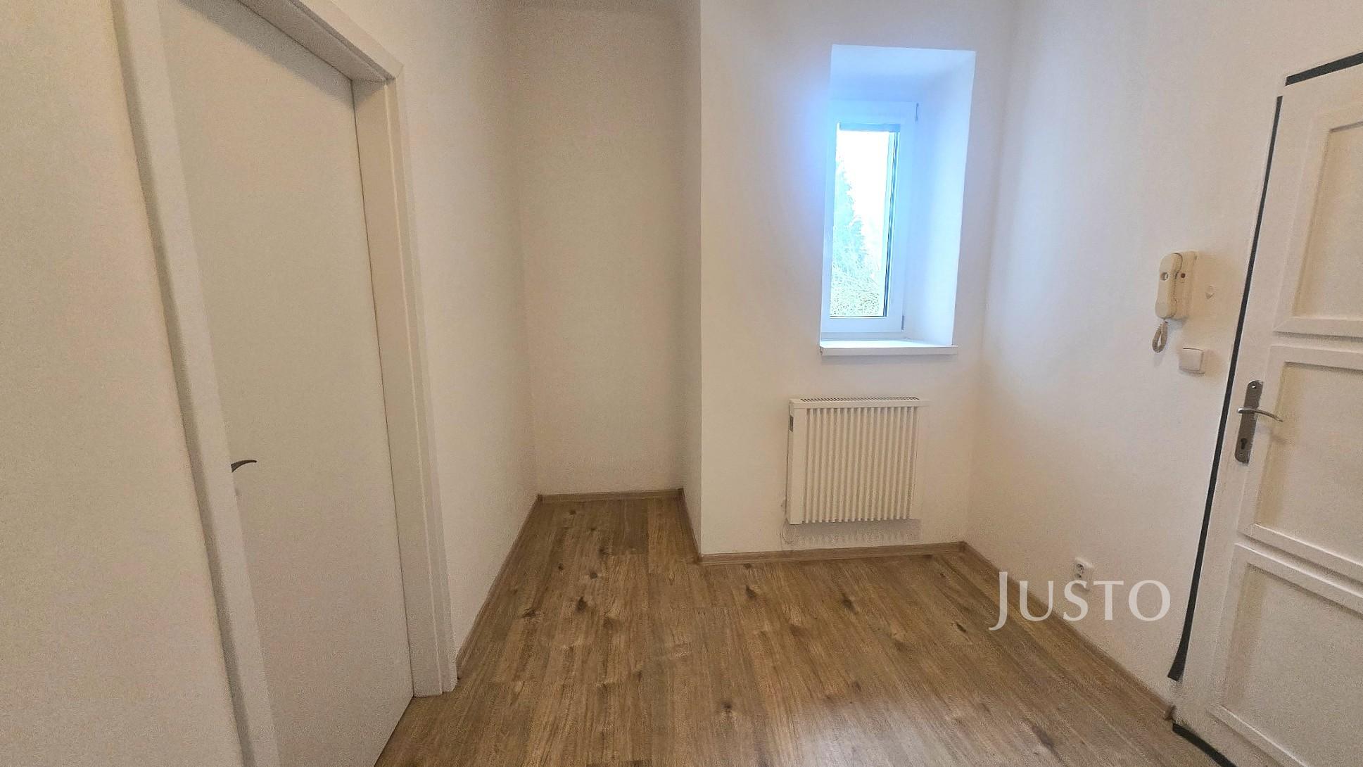 Pronájem 1+1 34 m², Písek - Harantova