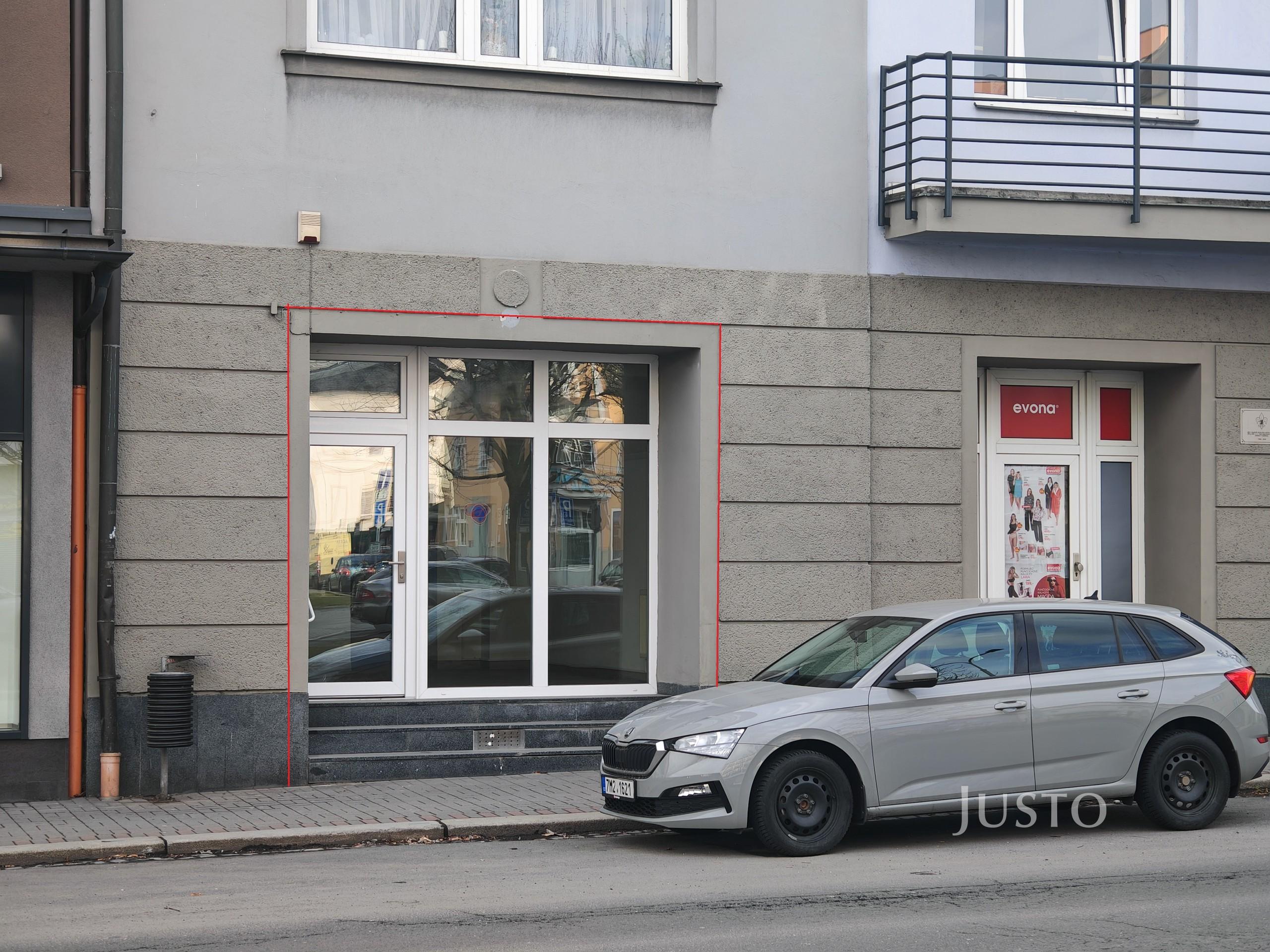 Pronájem obchodních prostor 40 m²