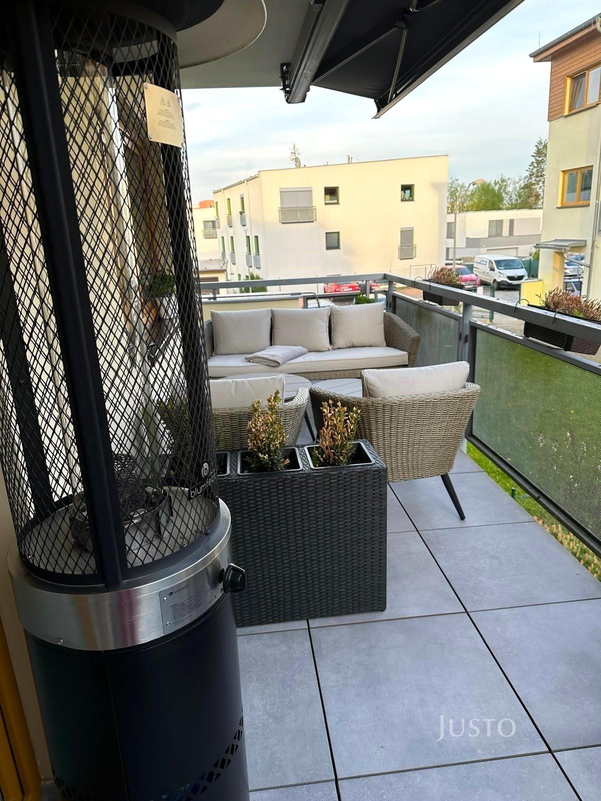 Pronájem 3+kk 74 m² + terasa + parkování