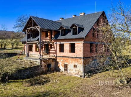 Prodej - dům/vila, 500 m²