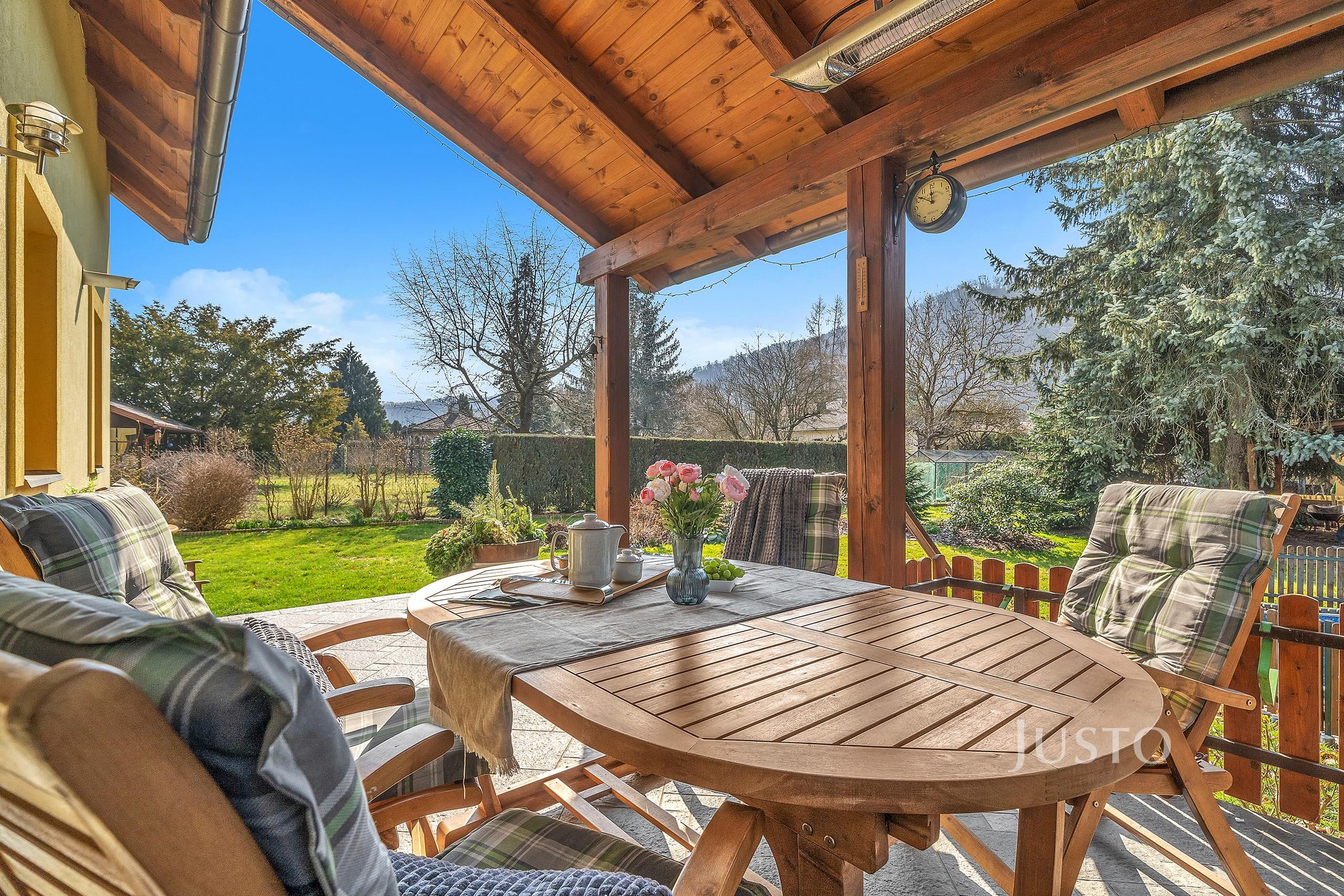 Prodej chaty 120 m² s pozemkem 646 m² + terasa 18 m²