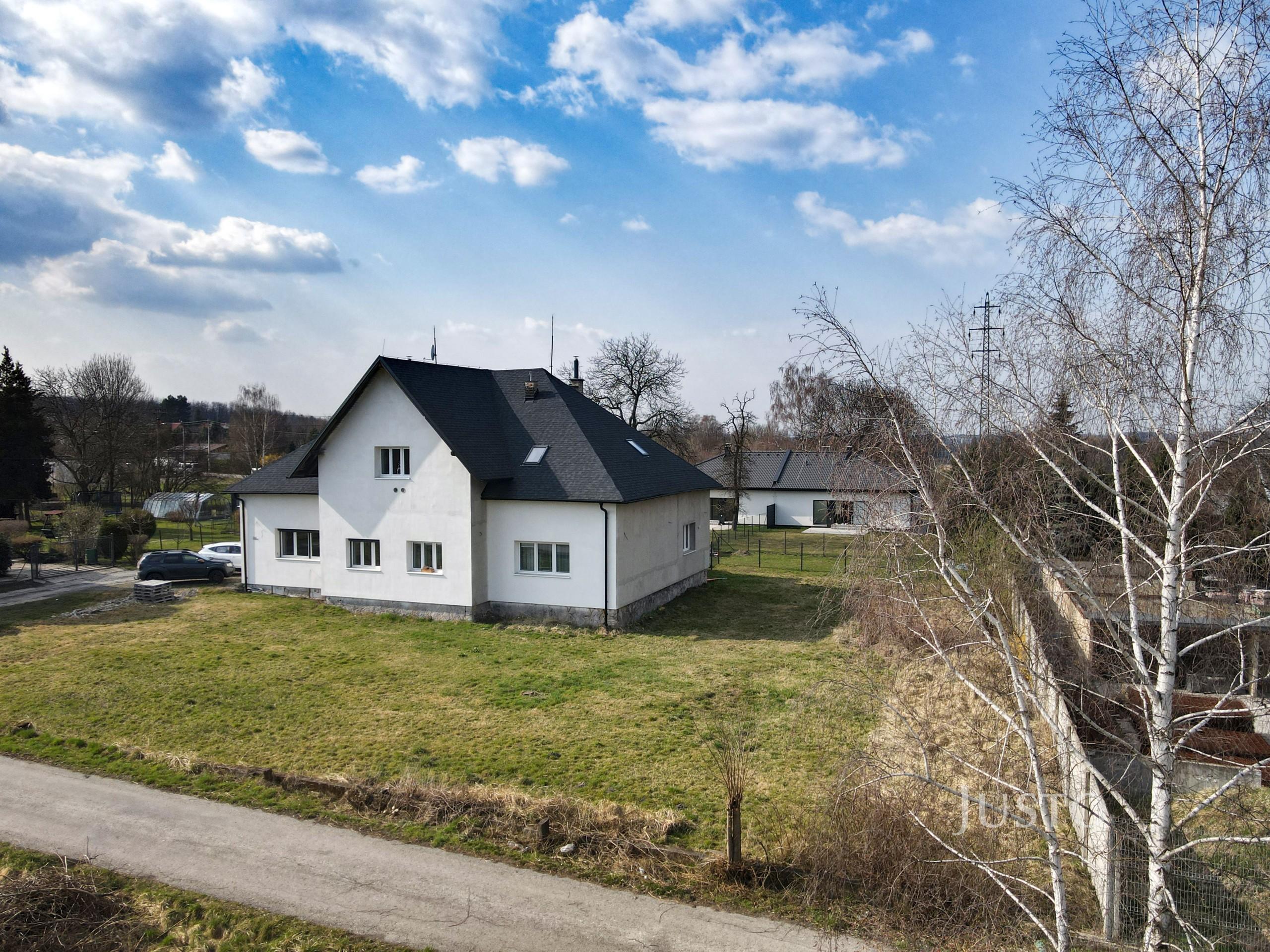 Prodej 2+1 93 m² + zahrada 155 m² + parkování
