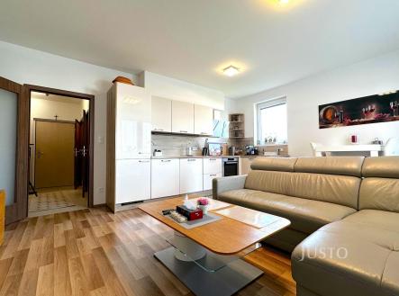 Pronájem bytu, 2+kk, 55 m²