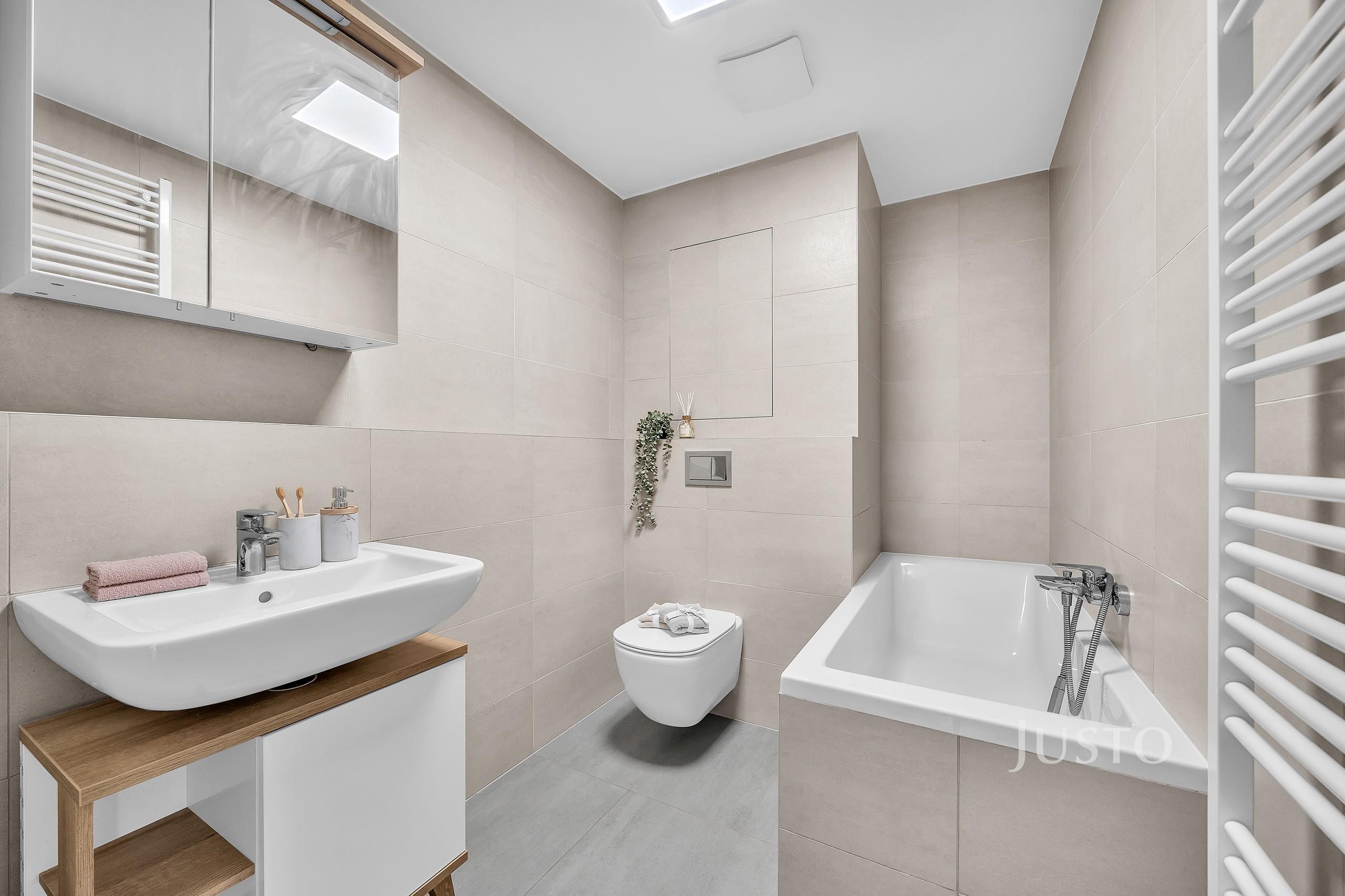 Prodej 2+kk 45 m² + terasa 3 m² + parkování