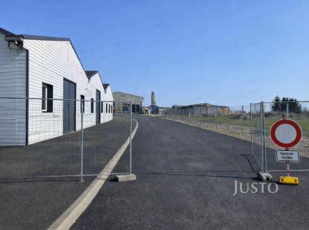 Pronájem - skladovací prostor